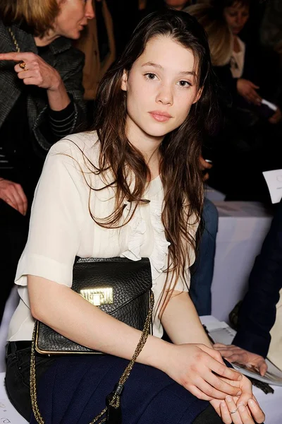 Look 2